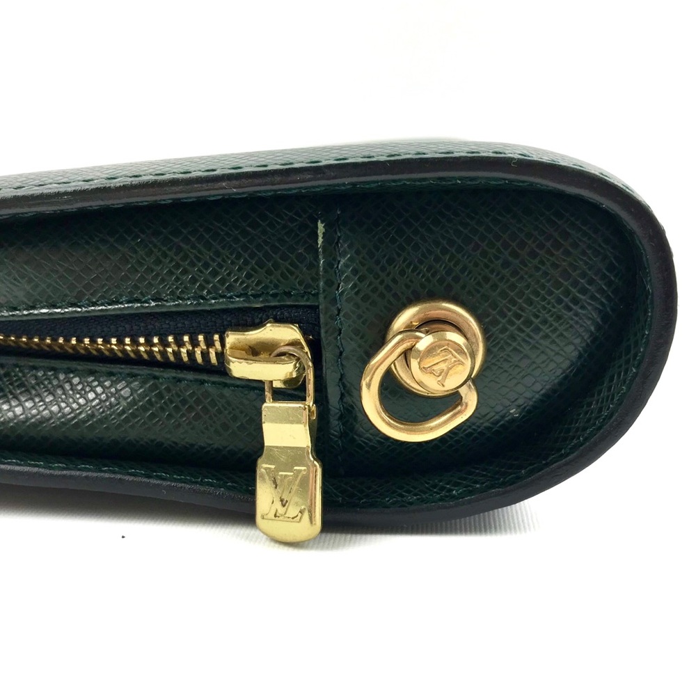 {Louis Vuitton} Epicea Taiga Leather Baikal Bag - Picture 4 of 8